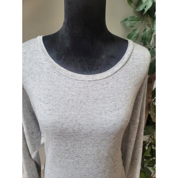 Soho Street Sweater Women's Size Medium Gray Long Sleeve Pullover Knit Casual - Picture 3 of 11